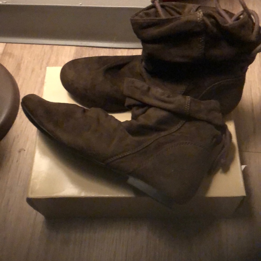 Brown faux suede boot